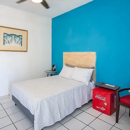 Oyo Hotel Plaza Las Torres, Cabo San Lucas