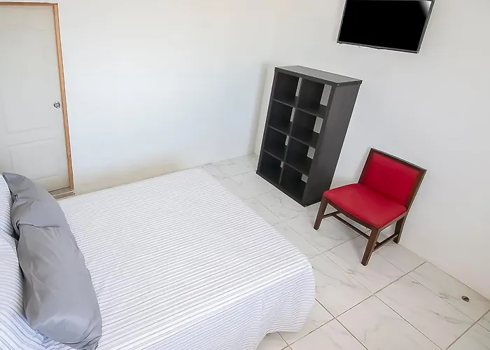 Hotel Oyo Plaza Torres, 4*
