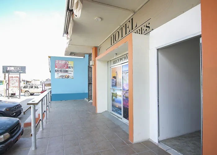 Oyo Plaza Torres, Cabo San Lucas
