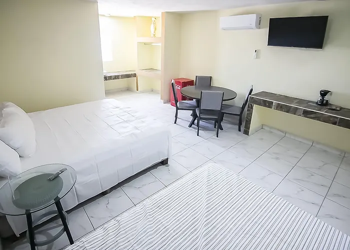 Oyo Plaza Torres, Hotel 4*