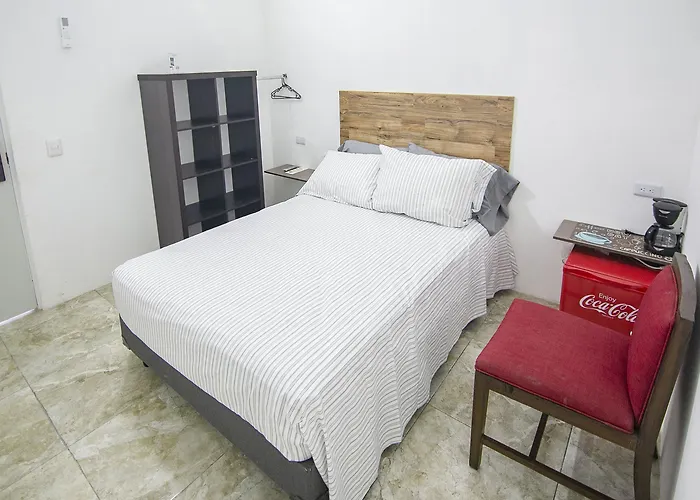 Hotel Oyo Plaza Torres, Cabo San Lucas